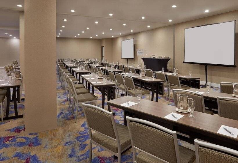 호텔 The Westin Toronto Airport