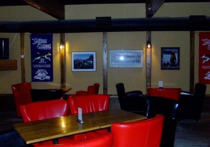 فندق The Yukon Inn