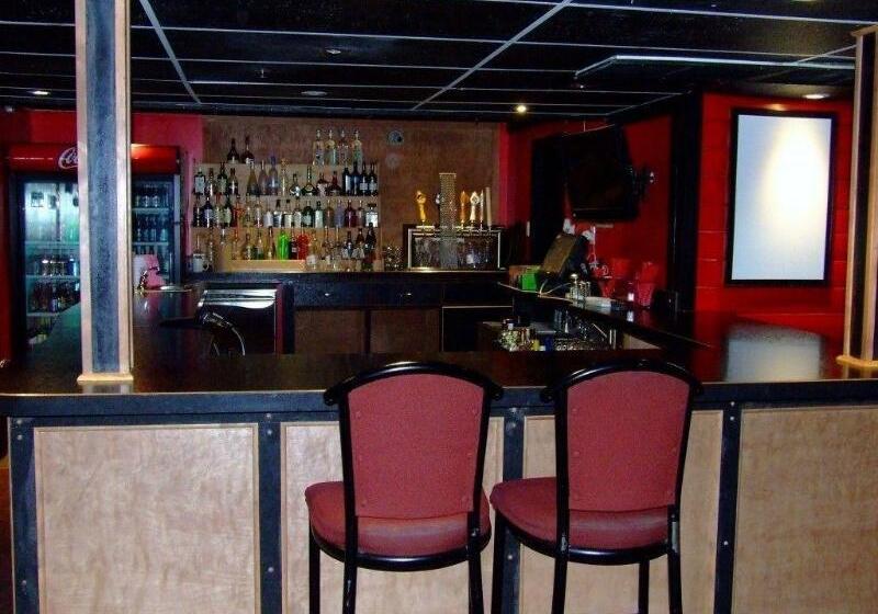 فندق The Yukon Inn