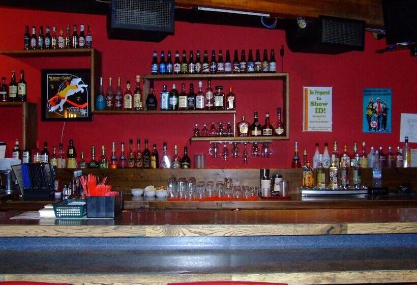 فندق The Yukon Inn