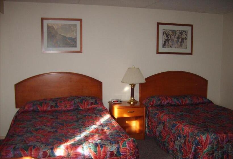 בית מלון כפרי Town And Mountain