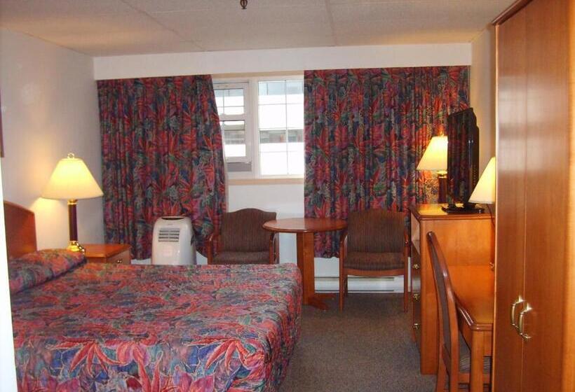 فندق Town And Mountain