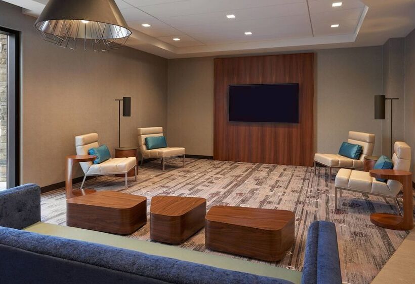 فندق Towneplace Suites By Marriott Oshawa