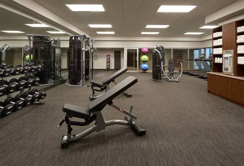 فندق Towneplace Suites By Marriott Oshawa