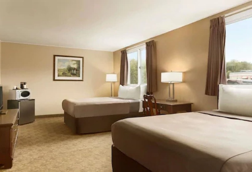 فندق Travelodge By Wyndham Kenora