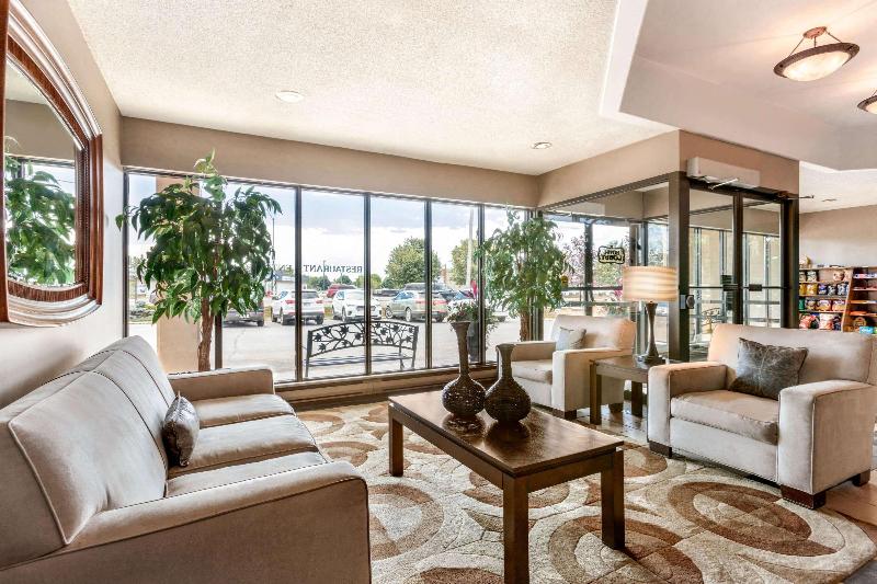 בית מלון כפרי Travelodge By Wyndham Kingston Lasalle