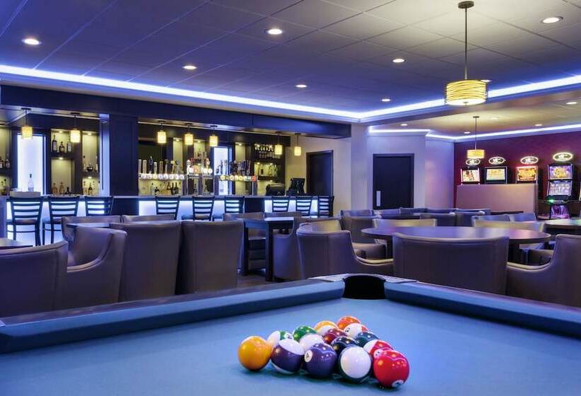 בית מלון כפרי Travelodge By Wyndham Lethbridge