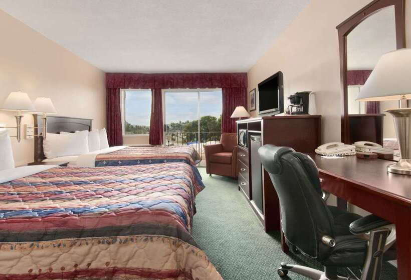 فندق Travelodge By Wyndham Nanaimo