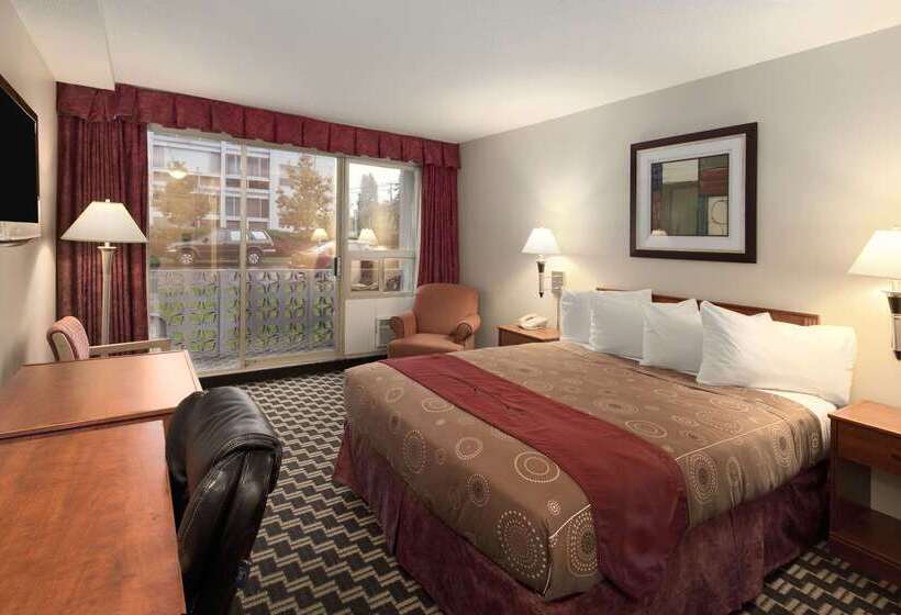 Отель Travelodge By Wyndham Nanaimo