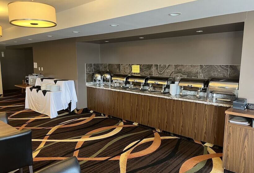 هتل Travelodge By Wyndham Niagara Falls Fallsview