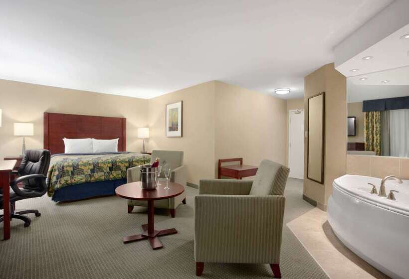 فندق Travelodge By Wyndham Oshawa Whitby