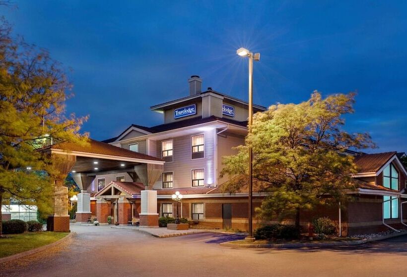 فندق Travelodge By Wyndham Oshawa Whitby
