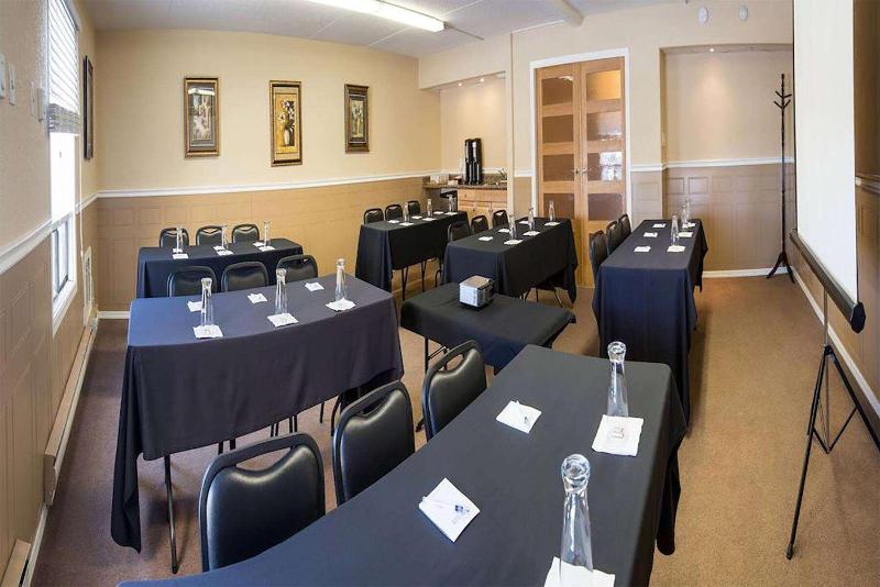 ホテル Travelodge By Wyndham Regina