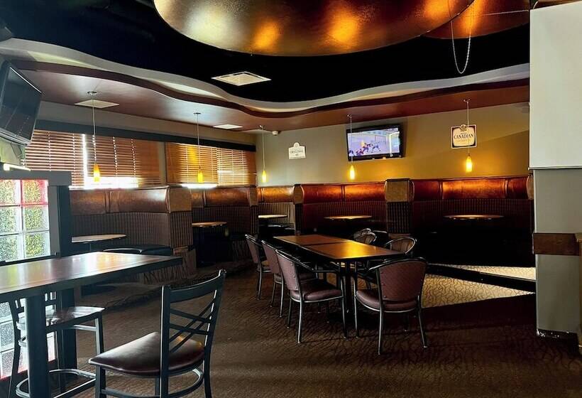 ホテル Travelodge By Wyndham Regina