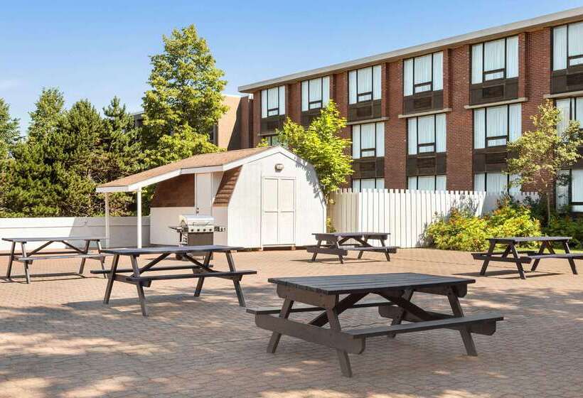 فندق Travelodge By Wyndham Sydney