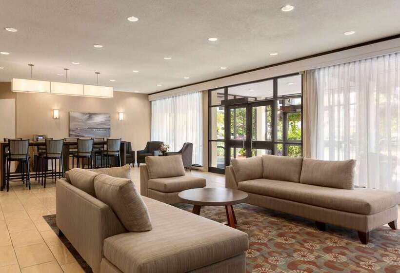 فندق Travelodge By Wyndham Sydney