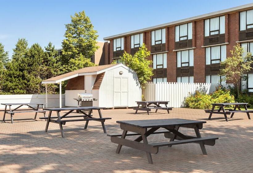 فندق Travelodge By Wyndham Sydney