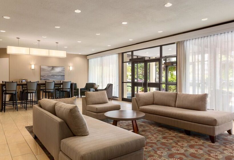 فندق Travelodge By Wyndham Sydney