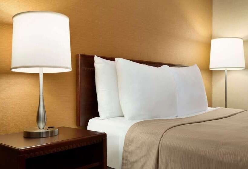 فندق Travelodge By Wyndham Toronto East