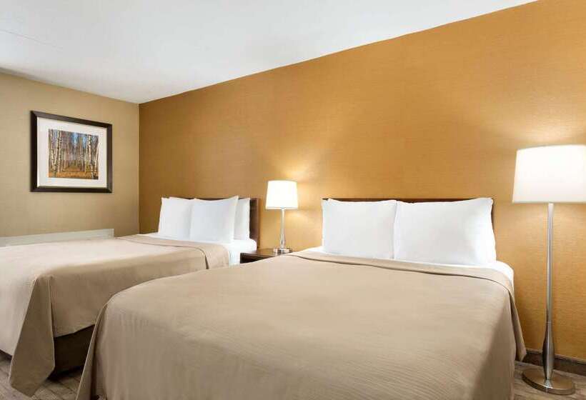 فندق Travelodge By Wyndham Toronto East