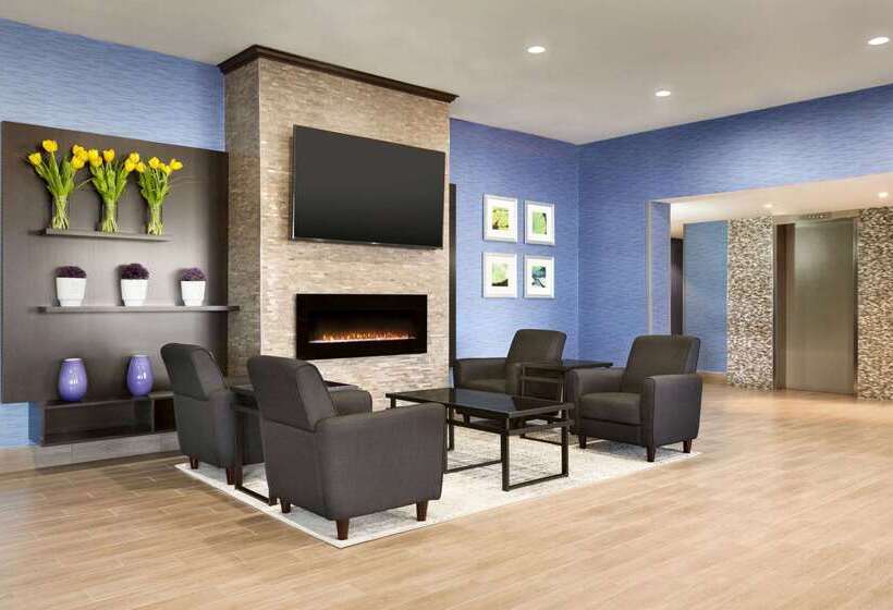 فندق Travelodge By Wyndham Toronto East