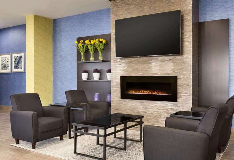 فندق Travelodge By Wyndham Toronto East