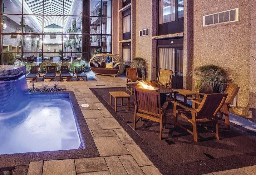 فندق Universel, Centre De Congres Riviereduloup