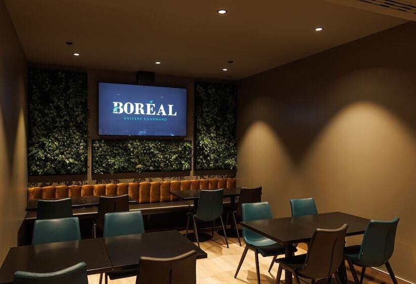 فندق Universel, Centre De Congres Riviereduloup