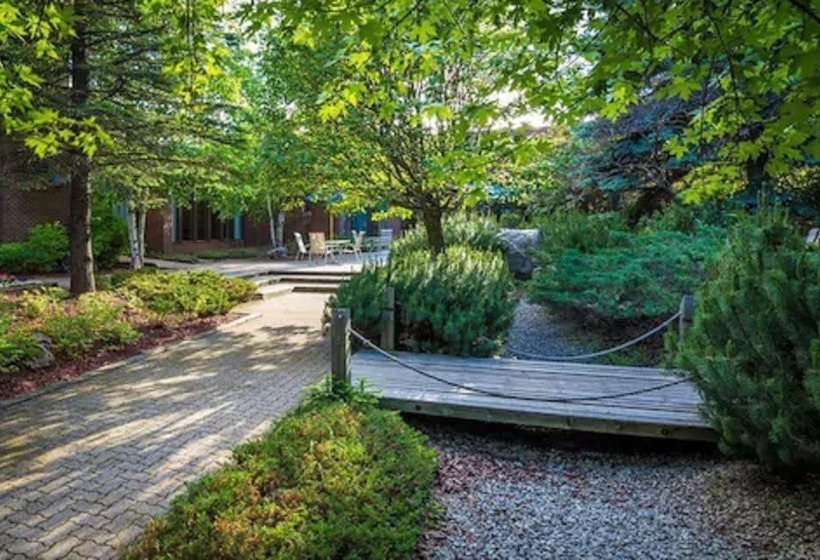 Valhalla Hotel & Conference Centre