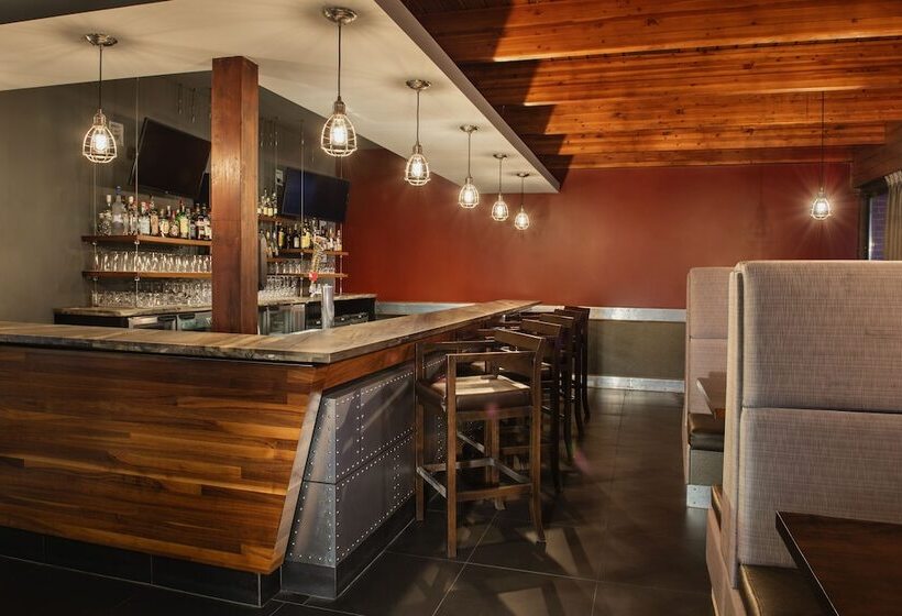 Valhalla Hotel & Conference Centre