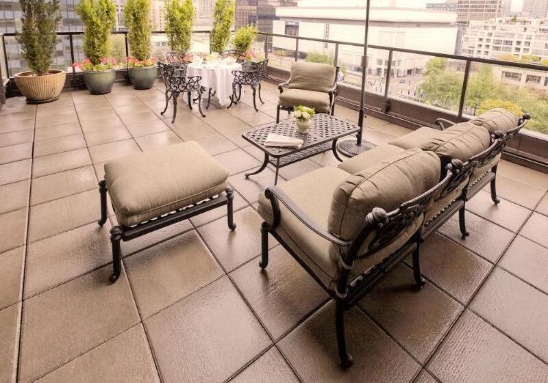 Wedgewood Hotel & Spa   Relais & Chateaux