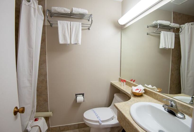 מוטל Canadas Best Value Inn Prince George