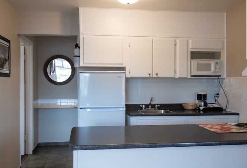 مُتل Canadas Best Value Inn Prince George