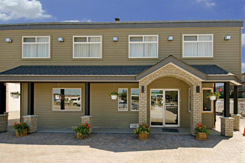 مُتل Canadas Best Value Inn Prince George