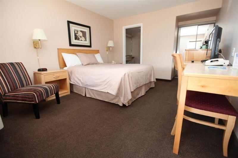 מוטל Canadas Best Value Inn Prince George