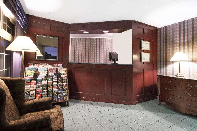 Мотель Knights Inn Kingston