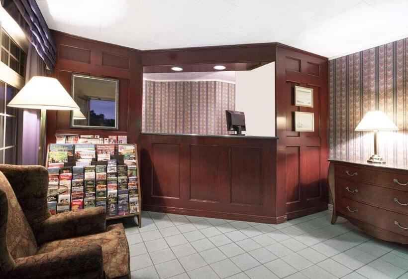 Мотель Knights Inn Kingston