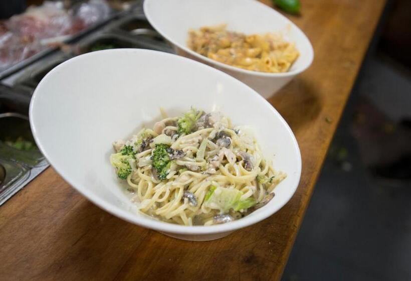 汽车旅馆  Le Deville Par G5