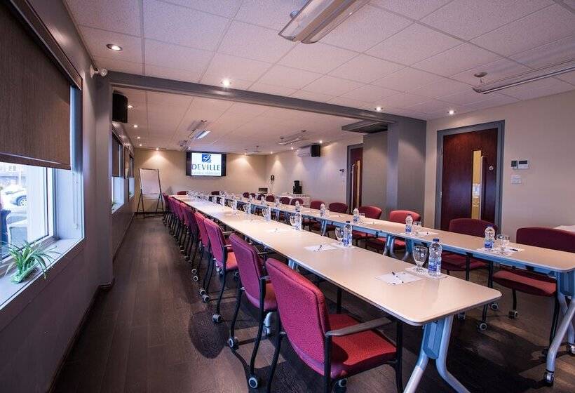 汽车旅馆  Le Deville Par G5