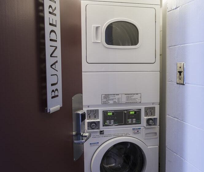 汽车旅馆  Le Deville Par G5