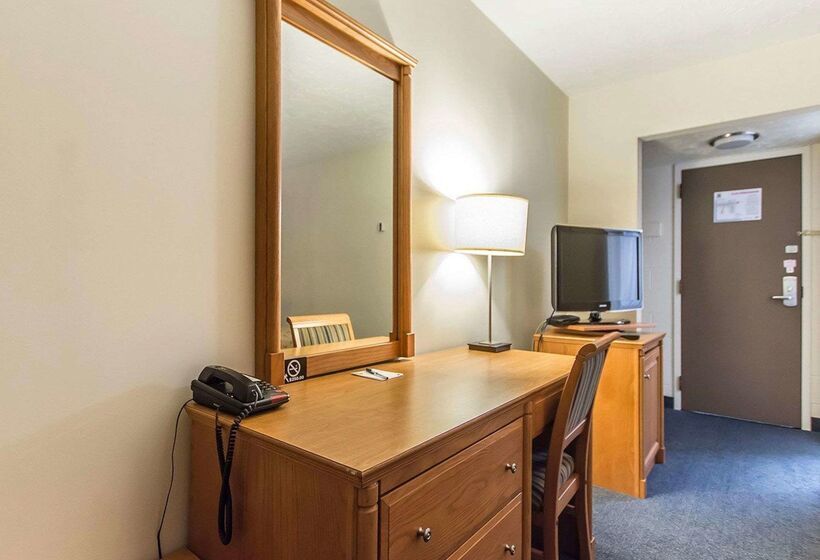 モーテル Quality Inn Rouynnoranda