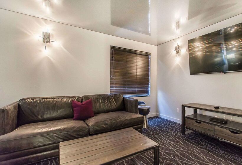 モーテル Quality Inn Rouynnoranda