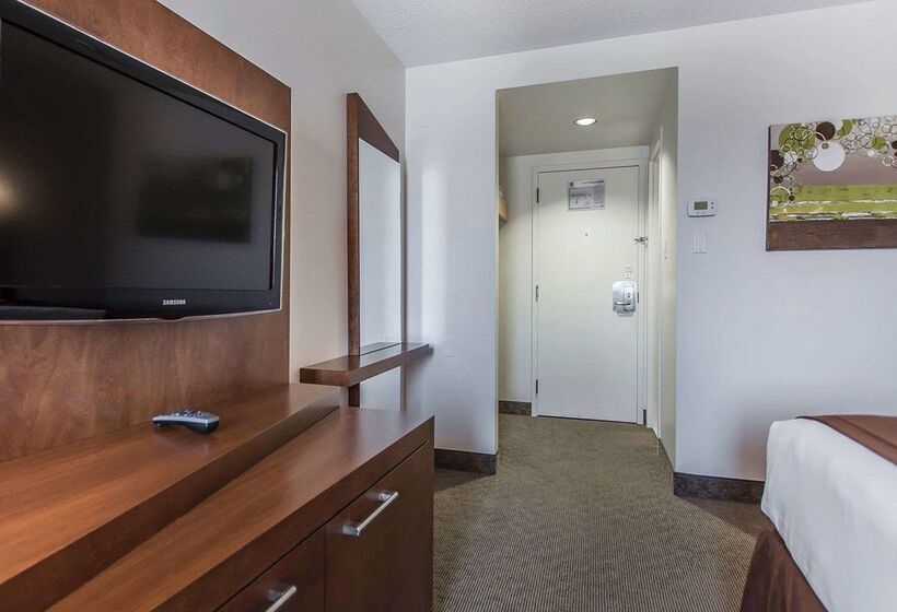 モーテル Quality Inn Rouynnoranda