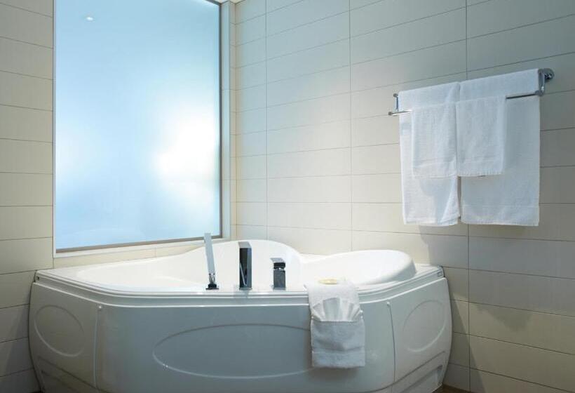 モーテル Quality Inn Rouynnoranda