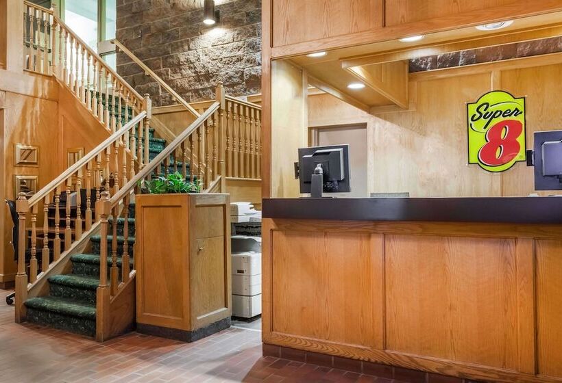 モーテル Super 8 By Wyndham Sudbury On