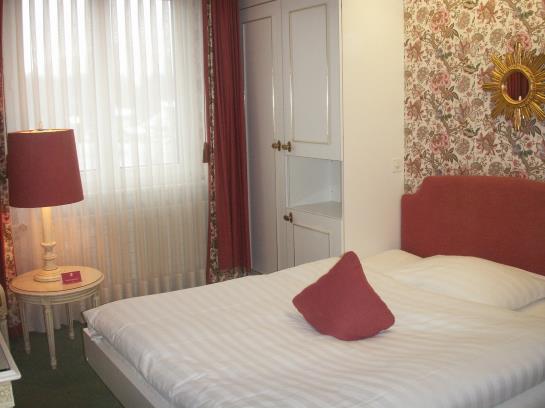 Posthotel Holiday Villa Arosa