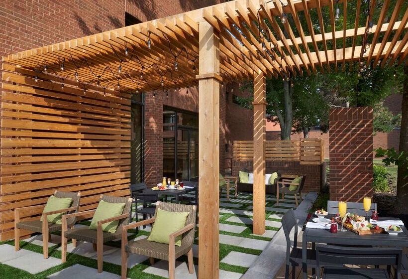 אתר נופש Hilton Mississauga/meadowvale