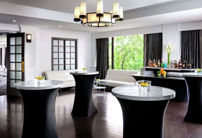 אתר נופש Hilton Mississauga/meadowvale