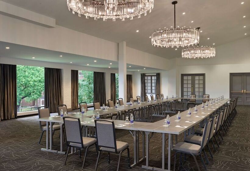 אתר נופש Hilton Mississauga/meadowvale