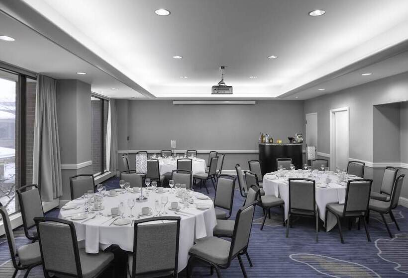 אתר נופש Hilton Mississauga/meadowvale